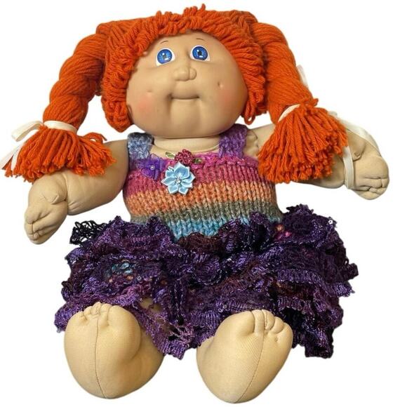VTG 1982 CABBAGE PATCH DOLL RED HAIR BLUE EYES DIMPLES RED CHEEKS COLLECTIBLE - Picture 1 of 15
